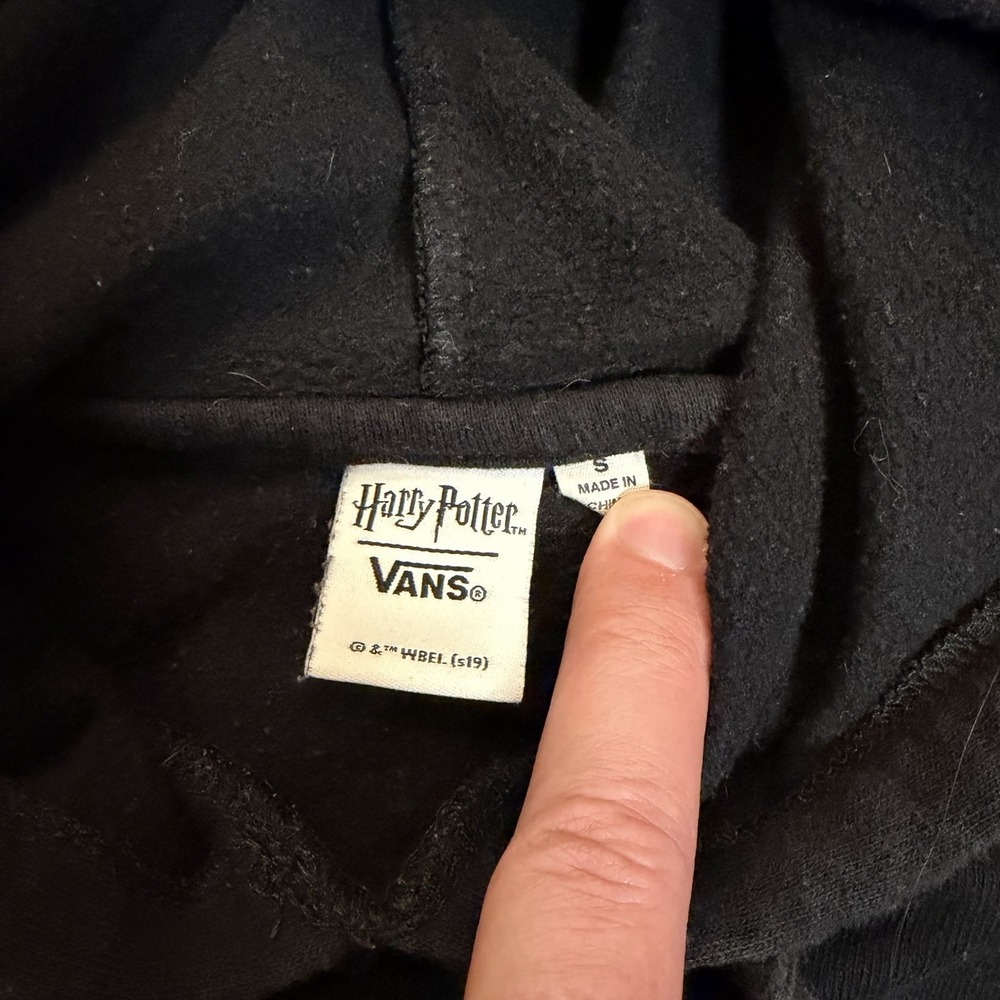 Vans Harry Potter Dark Mark Hoodie Morsmordre Graphic‎ Small Black - Picture 9 of 11